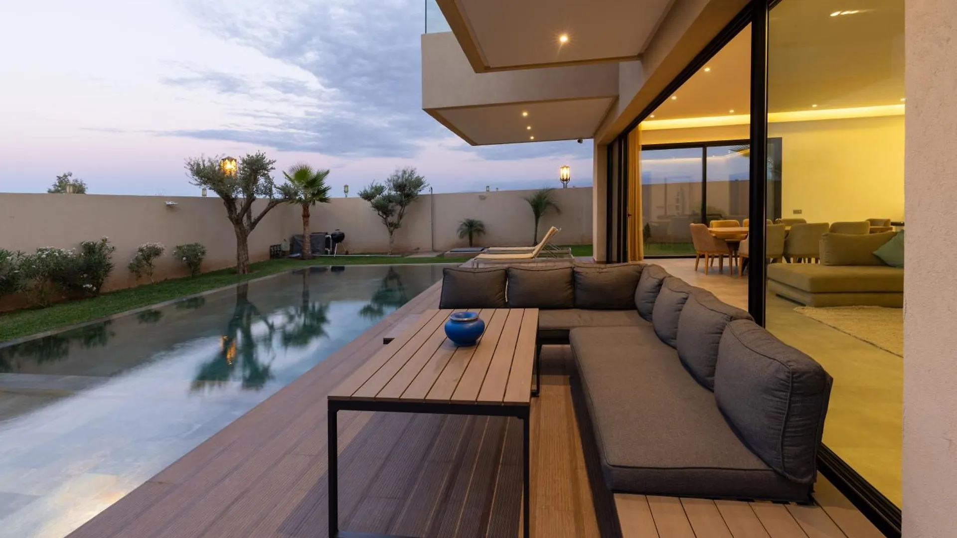 Villa Amel - Piscine & Detente Au Golf Amelkis Marrakesh 0*,